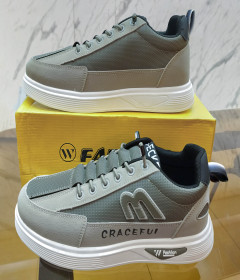 Lightweight China Sneakers
