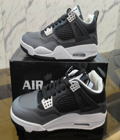 RoyalFlex Retro 4 Sneakers