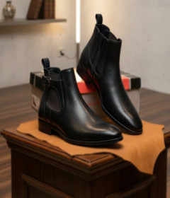 Men’s Chelsea Buckle Shoe